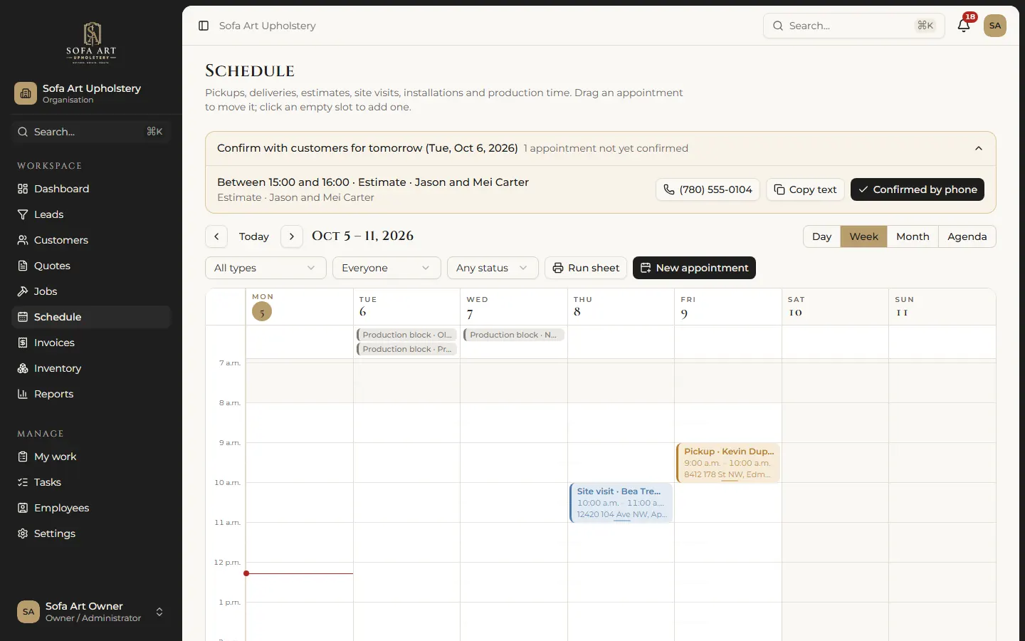 Week schedule with pickups, site visits and production blocks (demo data)